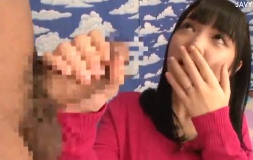 チンポが大きすぎて悩む男にマンコをすりすりして解決する人妻。もちろんマンコにチンポイン！