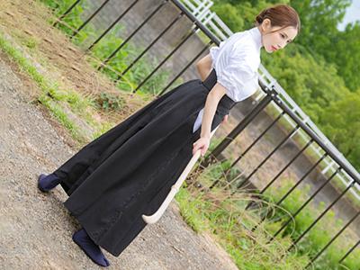 【レイプ×中出し】薙刀術三段全日本3位!!2人の子の育児に励む32歳人妻さんがデカチンで激ピストンされ膣内射精されるｗｗｗ