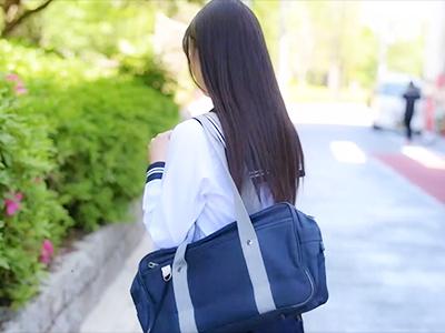 【素人×主観】パッチリお目目のセーラー服美少女と主観セックス!!あまりの気持ち良さに腰振り止められず膣内射精ｗｗｗ