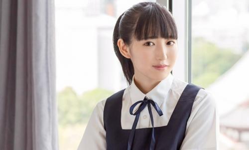 純粋無垢なJKとホテルでちょっとエッチな課外授業ｗ綺麗なピンクな乳首とキツキツパイパンま〇こにおちんぽ生挿入！
