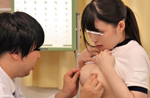 現役女子〇生の身体測定に潜入！ｗ年頃の敏感おマ〇コをしっかりチェックｗチンポ挿入して感度も測定！