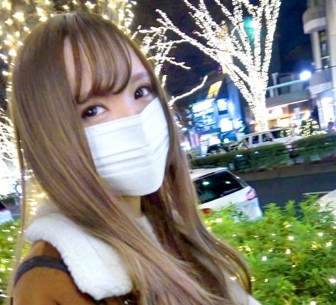 【初AV 素人ナンパ】金髪美乳スレンダーのスベ肌美尻ギャルに声をかけ下着チェック！エロTバックずらしハメピストンが最高