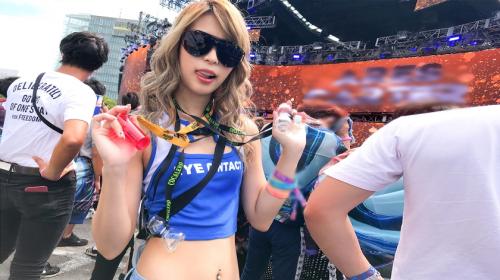 【素人ギャルフェスナンパ】スタイル抜群娘3P！今時の金髪の美乳スレンダー美女が潮吹き乱交顔射ピストン２本同時フェラ痴女