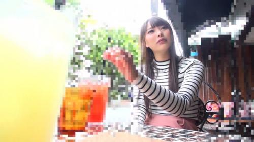 【個撮　素人ギャルパパ活潜入】美乳首エロ巨乳スレンダーな美女ギャルがおじさんとハメ撮り潮吹き顔射ピストン！パイ揺れ騎乗位