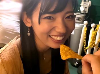 テンションが高くて明るい現役DJ。SEXも積極的にリードする逆痴女タイプ！