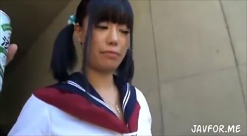 『おしっこ』クンニが大好きな歪曲ペットとお散歩デート。いつものことながら以上に大胆に。そしていつものことながら以上に潮吹き噴射！お酒は本性を表！