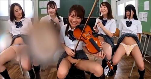 『女子校生』ヒクヒクする太もも、止まらない冷や汗、性交したまま朝の挨拶やクラスメイトの前で弁論潮吹き大会と見どころてんこ盛り、「わたしたちは手！