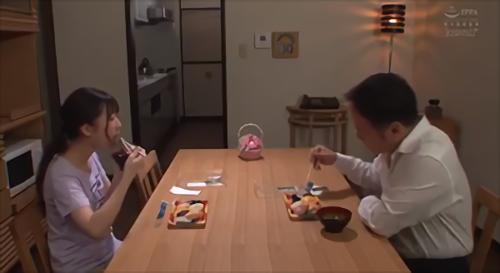 『中出し』義父の本性が現れる、薬で天音を眠らせ身動き取れないシチュエーションでさらにビヤクを仕込み強〇性交、体中から漏れ出す汗と潮と汁…どっ！