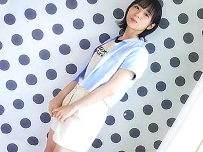 【巨根×乱交】バリカワな美少女さんが夢のデカチン大乱交‼マ●コ奥まで激ピストンでエロ顔でイキまくる姿が最高に抜けるｗｗｗ