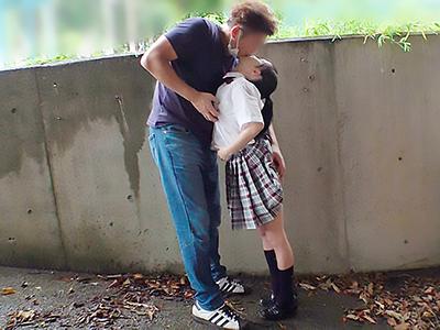 【屋外×青姦】絶品の美女が露出遊戯で激烈に野外でラブラブし欲望の絶頂に到達する喘ぎシーンがここに繰り広げられます！ｗｗｗ