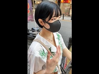 【女子大生】短髪美少女のGカップ巨乳女子大生さん‼高速手マン責めからの子宮パコパコ激ピストンでイキまくる姿が超絶エロスｗｗｗ