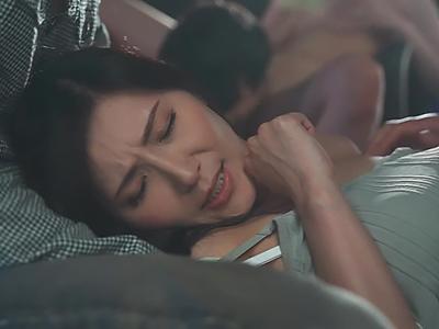 【NTR×人妻】7年目の婚姻生活を過ごす主婦が会員制ハプニングバーで巨大な男性器に圧倒され激イキしまくりなんだがｗｗｗ