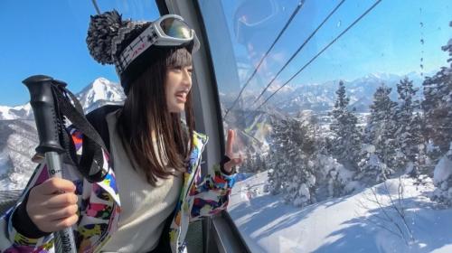 葉月もえ　ゲレンデナンパ！スキーは初心者！ベットの上ではテクニシャン！チンコの上では滑るの得意です！