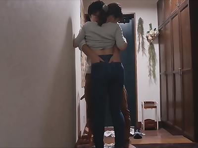 〖中出し×人妻〗ナイスバディでめちゃ綺麗な人妻さんすごテクフェラ→膣奥ガン突きパコで膣内射精までｗｗｗ