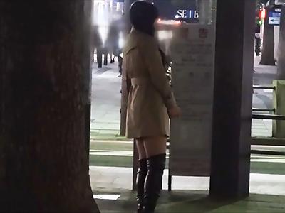 〖素人×ドМ〗彼氏に命令されて男探しするドМ素人美女さん!!他人棒で子宮バッコバコ突かれてエロ顔で感じまくりｗｗ