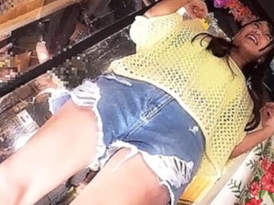 【マジックミラー×女子大生】めっかわな素人女子大生さん‼居酒屋マジックミラーでマ●コマシンバイブ責めされてイキまくりなんだがｗｗｗ