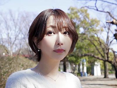 【美乳】主婦さんに心奪われて情熱の渦に巻き込まれる官能的な出会い…引き寄せられる瞬間に自然と息を呑む！