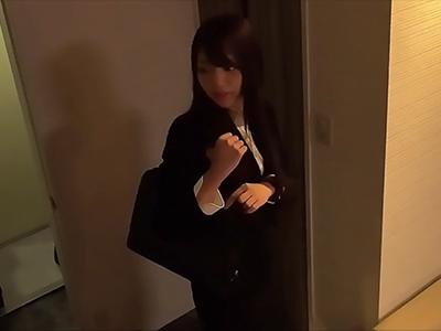 【モニタリング×素人】スレンダーで超綺麗な素人美少女さん!!立派なチンポコすごテクフェラ責めする姿がたまらんｗｗｗ