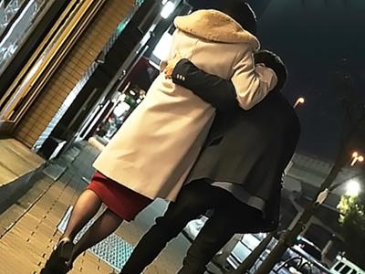 【人妻×教師】同窓会後に教え子とハメた人妻教師さん!!生々しいセクロスで膣奥パコパコ突かれエロ顔で感じまくるｗｗｗ