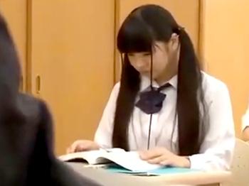 《時間停止JKレイプ》ツインテールの可愛い女子校生たちやりたい放題の時間を止めてイタズラ放題じっくり変態プレイ三昧