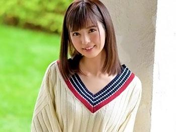 《初撮りAVデビュー作品》坂道系アイドルよりガチ可愛い整った顔立ちの美少女のデビュー作で緊張でガチガチでも結構エッチｗｗ