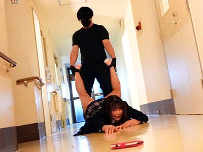 【レイプ×中出し】激カワロリJKさんがクズ男にレイプされる!!抵抗出来ず中出しされまくりが激ヤバっすｗｗｗ