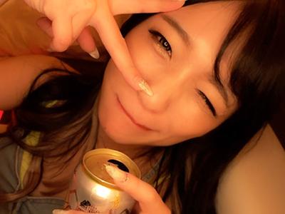 【ギャル×痴女】AVデビューして10周年経つ美少女がギャルに大変身!!童貞君をリードしてセックスがエロいっすｗｗｗ