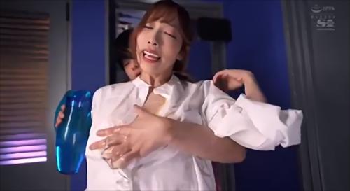 『爆乳』ふわふわの天然Hカップを触った次の瞬間情欲的スイッチON、激しく男を求め何度も身体を仰け反らせ淫らに絶頂、「もう一回したい」初めて！