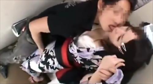 『レイプ』少女に待っていたのは非惨で卑猥な悲劇だった…。夜の暗い帰り道で凶悪なレ〇プ魔に襲われる。近くの公衆トイレに押し込まれ。泣き叫ぶ少女！