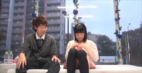 『女子大生』女子はイケナイ事だと照れながらもオマ○コが疼き。勃起した男フレンドのチ○ポに興味津々！男女の友情が欲情に変わる実際なひと時に目が離！