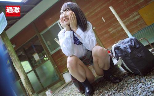 こんな野外で？！顔射後も止めない突然の笑顔しゃぶりで連続2回おねだり女子○生 6 配信限定版
