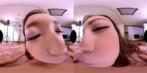 『騎乗位』パッケージ写真録画中の桐嶋りのチャンにこっそり近づいて、いきなり勃起チンポ挿入、驚くりのチャンに構わずイクまで激ピストン、その後、！