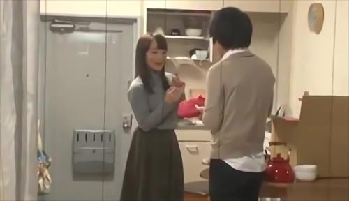 『年の差』住まいもお金も失い、浮浪者に転落した松本時任。しかし、彼は時間を止め続けている。地獄の底から這い上がってきた彼は、イチャイチャする！