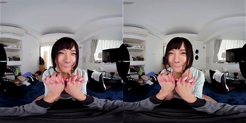 『フェラ』声も仕草も最強に可愛いVRの天才・一条みおがアナタをベタベタ距離誘惑しまくってきます、前半シーンは谷間チラリを大事にしたフェラ・後！