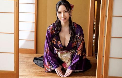 【佐山愛】淫美な巨乳美人の若女将が三つ指ついてお出迎え！回春旅館でパイズリフェラして生ハメ中出し