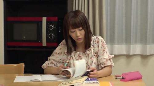《童貞の兄×生意気な妹》パンチラ挑発して兄をからかう妹。襲ってクンニ。童貞チンポをぶち込んで何度もイかせて快感堕ち