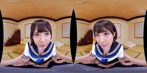 胸なんて・・考えちゃいけないんだけど・・あまり存在しない防御として・・、彼女に応対するとき、乳首がチラつくのが気になって仕方がない、あの乳首が気になってしょうがない・・！