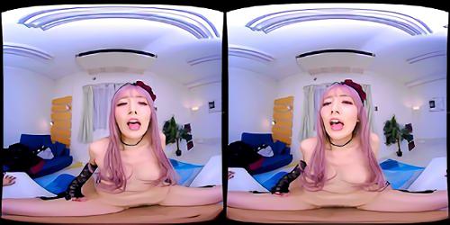 ひとりぼっちの寂しさに耐えかねた彼は、サキュバスの部屋を誘うことにしたのだが、目の前に煙が立ち上る、現れたのは「精液を飲まないと元気が出ない」というサキュバス、しかも！