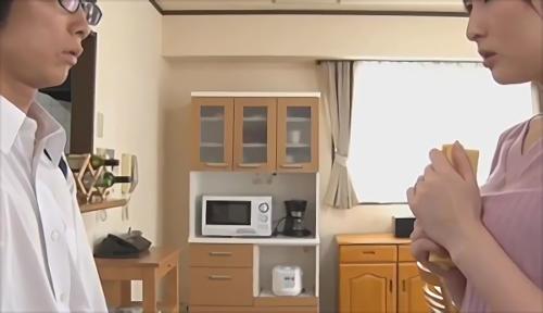 『おっぱい』みゆきは若い肉体がもたらす快楽に溺れ、義理の息子たちが訪れる夜を待ち望むようになる・・加藤みゆ紀が贈る、本格的な夜の寝取られドラマ！