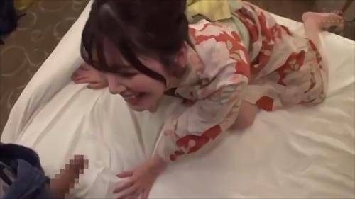 『痴女』通常しない特別なことしようと、浅草デートを提案、浴衣を着るのは学生時代の花火大会ぶりと、少し恥ずかしそうに待ち合わせ場所にいる可愛！