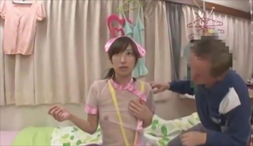 『フェラ』彼女の住処をこっそり教えます。西尾かおりは、恋愛シリーズ第3弾に登場。スタッフは早速、悪魔のような素人たちを召集し、彼女の家を襲撃！