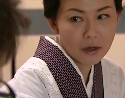 『ドラマ』接吻接吻ファックしながらまた接吻…滴る唾、絡み合うベロとベロ…生ツバ呑むド迫力動画が胸を打つ…〇憲兵に凌〇される哀しき昭和婦人〇2！