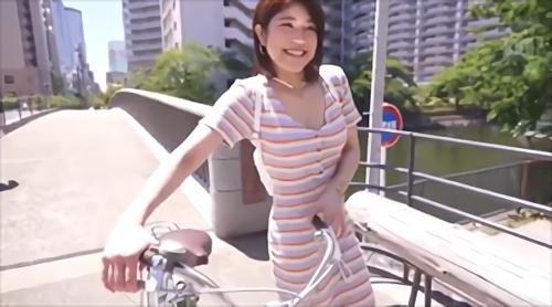 『痴女』ちょっぴりボーイッシュな所がドキドキエキゾチック、愛嬌良くて、よく笑う、性格も良くて積極的フェラ、自分から腰振り、顔射もスマイル、！