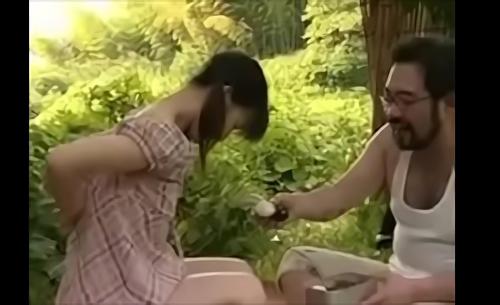 『野外』★バスでナンパ…禁断の恋でズルズルと…★肉欲に狂う義理の兄と妹…オヤバレで追い出された兄貴…★畑仕事の義父と…昼休みに一発！★義理！