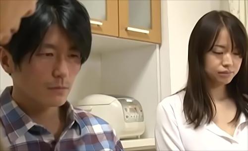 『新山かえで』禁忌（タブー）こそが、男の欲情を掻き立てるスパイス！倫理もへったくれもありゃしねえ、後の始末なんぞ知った事か！連れ子の娘に、息子の！
