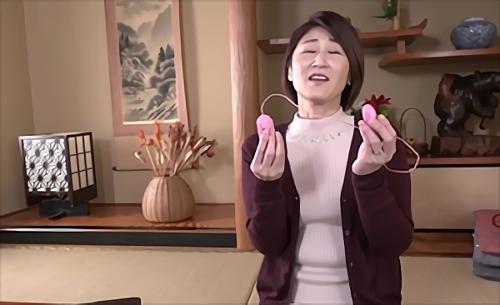 『熟女』本当はすぐに録画されるはずだった夫公認・超淫乱ハイソ五十路妻の次回作は、突然の体調不良と家庭の都合により延期、延期の連続になってい！