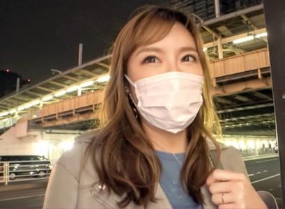 【巨乳人妻】旦那が浮気していてエッチはご無沙汰という巨乳人妻をナンパし極太チンポを見せると歓喜！おマンコに挿入しガン突き
