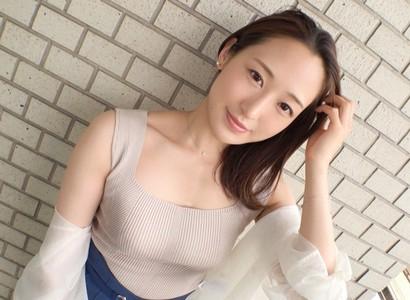 【美熟女】スレンダー巨乳美熟女30歳がギンギンの勃起チンポを挿入され可愛くイク♥