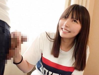 【巨乳女子大生×ナンパ】可愛い花柄下着のJDに『箱の中身は何でしょう?』で勃起チンポを握らせエッチに持ち込む♥
