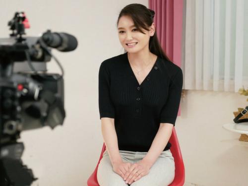 【美熟女奥様×中出し】「主人よりも気持ちイイｯ!」綺麗な美熟女専業主婦35歳が若い他人棒で熟マンを激ピスされ中出しエッチ